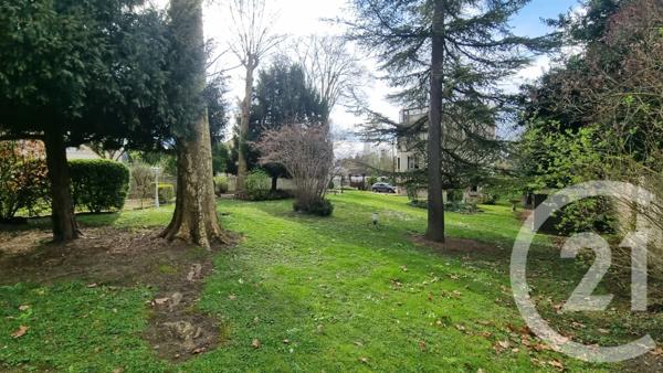 Maison à vendre  10 pièces - 309 m2 LA VARENNE ST HILAIRE - 94