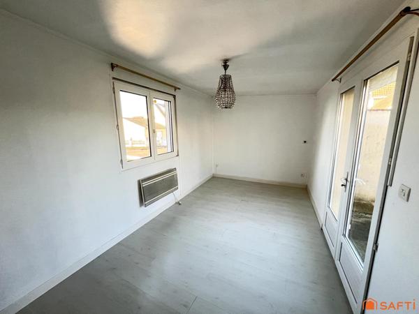 Maison récente avec sous sol complet et piscine