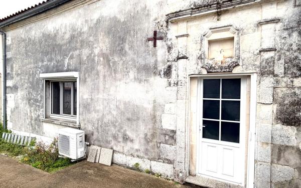 Maison à vendre    4 pièces •  Thénac