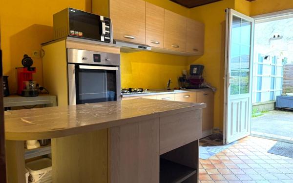 Maison à vendre    4 pièces •  Thénac