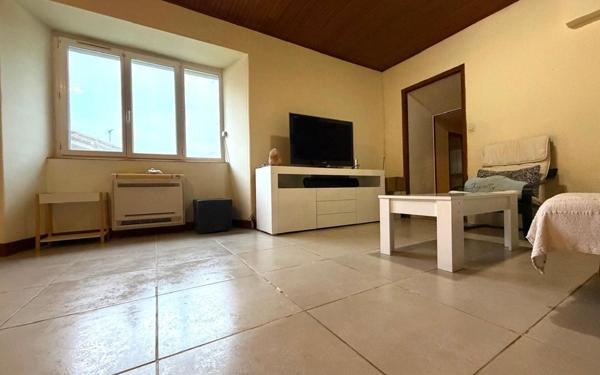 Maison à vendre    4 pièces •  Thénac