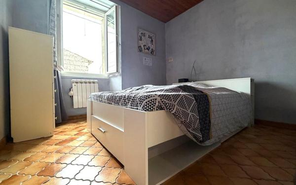 Maison à vendre    4 pièces •  Thénac