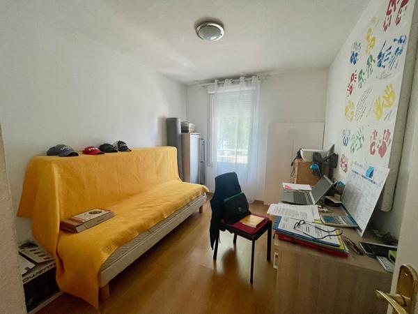 Appartement L'isle Jourdain 3 pièce(s) 61.35 m ² + 2 parkings