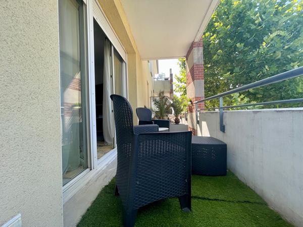 Appartement L'isle Jourdain 3 pièce(s) 61.35 m ² + 2 parkings