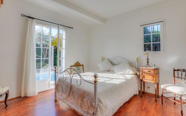 Maison à vendre    5 pièces • 156,35 m2 Saint-Pée-sur-Nivelle