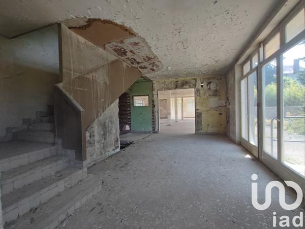 Immeuble à vendre 630 m² Lavilletertre