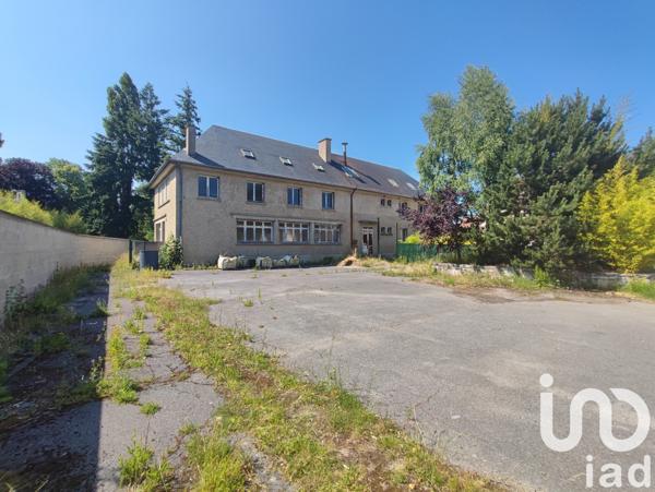 Immeuble à vendre 630 m² Lavilletertre