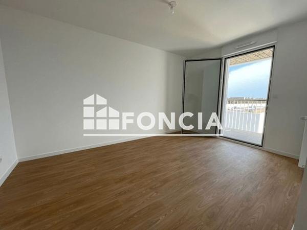 Location Appartement 4 pièces 87.9 m² - AVENUE ROGER DODIN Saint Jacques De La Lande 35136