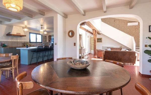 Vente Maison GRANDE MAISON FAMILIALE 5 CHBRES rénové(e) Uzes   