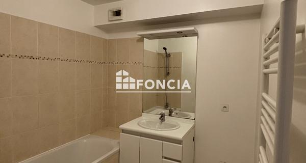 Location Appartement 3 pièces 52.14 m² - Bois-colombes 92270