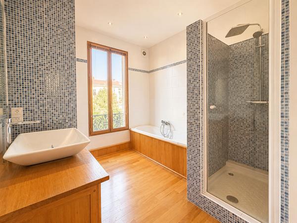 Maison Fontenay Sous Bois 7 pièce(s) 123.11 m2