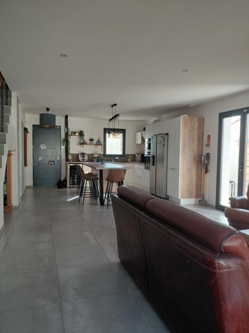 Adorable villa individuelle de 100 m² hab 313 m² de terrain piscine