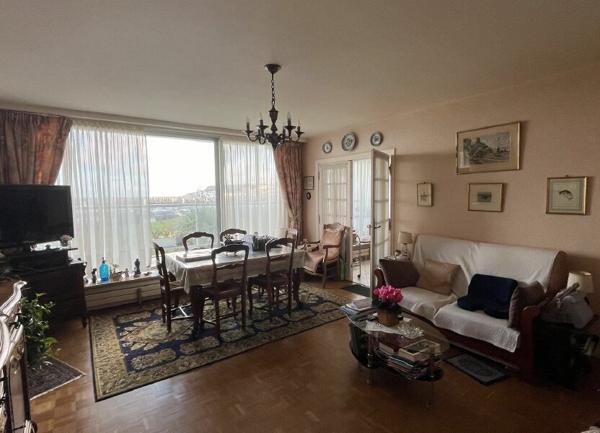 Appartement à vendre    5 pièces •    Le Havre