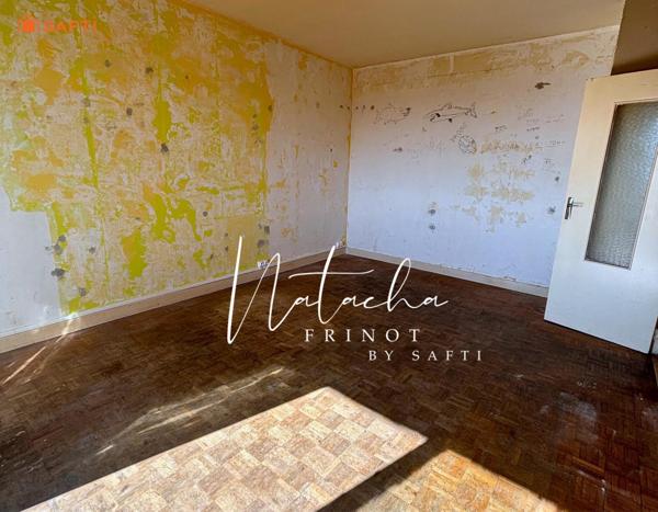 T2 lumineux avec balcon – Rafraîchissement à prévoir