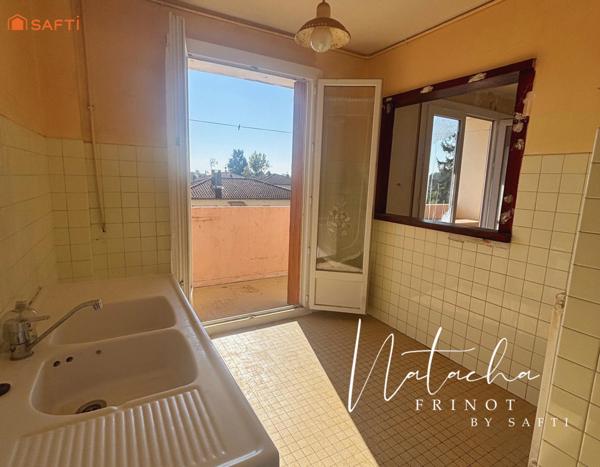 T2 lumineux avec balcon – Rafraîchissement à prévoir