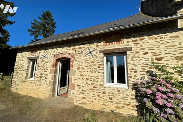 A VENDRE- MAISON -COSSE LE VIVIEN