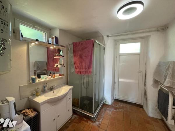 A VENDRE- MAISON -COSSE LE VIVIEN