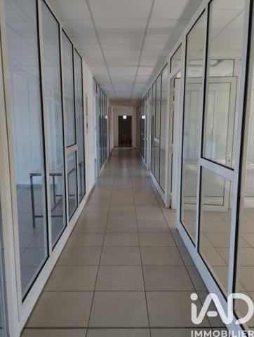 Immeuble à vendre 2 180 m² Saint-Pierre