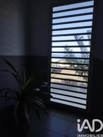 Immeuble à vendre 2 180 m² Saint-Pierre