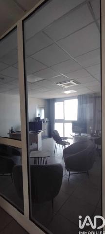 Immeuble à vendre 2 180 m² Saint-Pierre