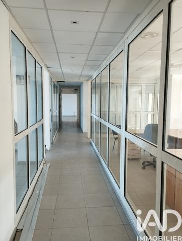 Immeuble à vendre 2 180 m² Saint-Pierre