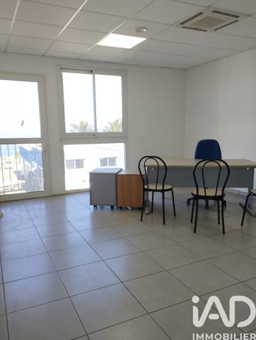 Immeuble à vendre 2 180 m² Saint-Pierre