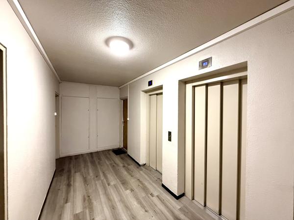 Aulnay-sous-Bois (93600) 2 Pièces avec parking, cave proche RER B, futur métro 16