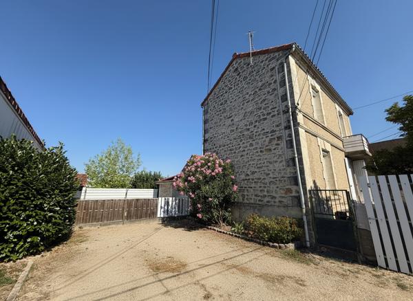St Yrieix sur Charente – Ensemble immobilier limite quartier St Cybard