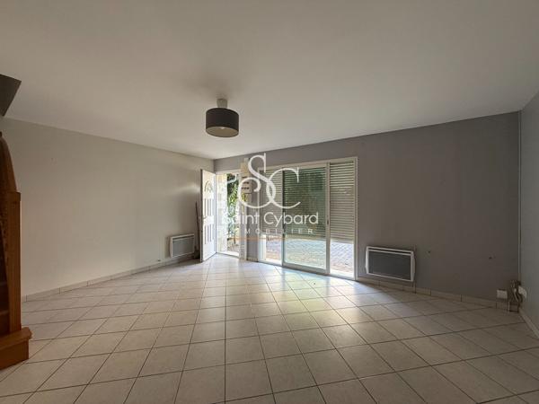 St Yrieix sur Charente – Ensemble immobilier limite quartier St Cybard