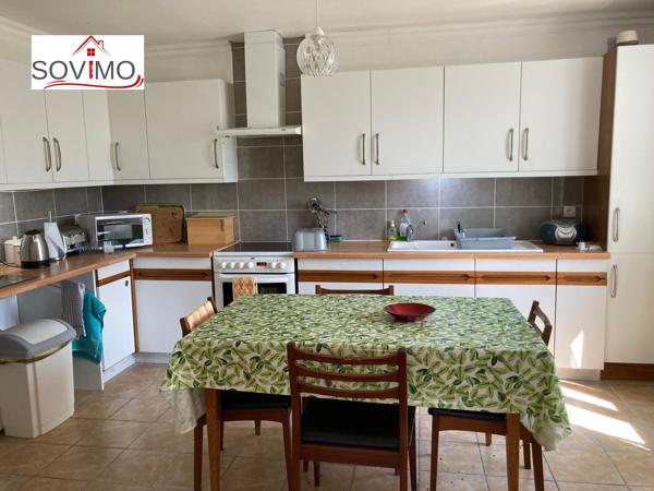 DANS UN JOLI CADRE, MAISON DE CAMPAGNE INDÉPENDANTE AVEC GITE PLAIN PIED ET TERRAIN ATTENANTS