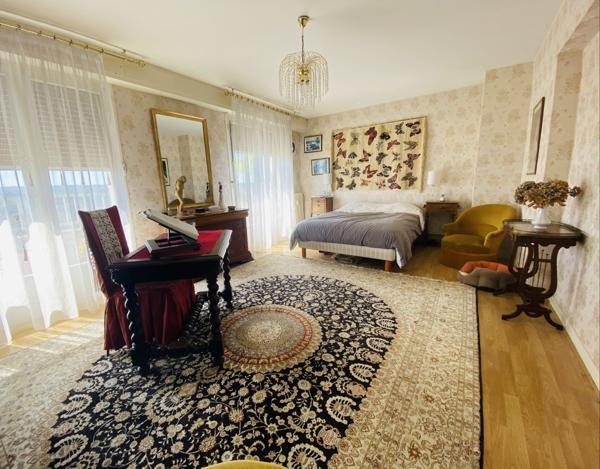 Appartement 6 pièces 168.33 m2