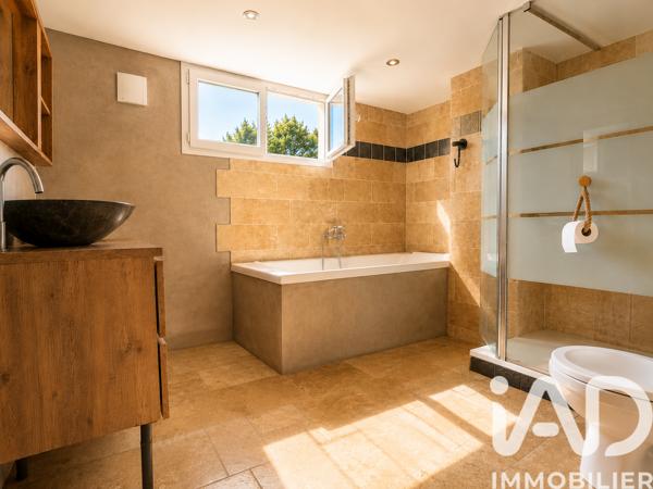 Maison à vendre 6 pièces 157 m² Saint-Romain-de-Colbosc