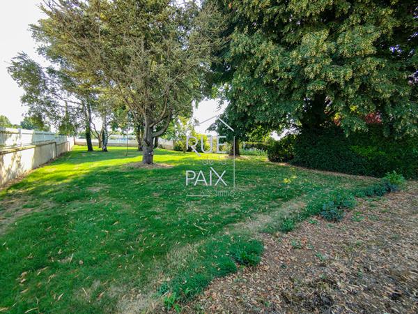 86330 LA GRIMAUDIERE Maison La Grimaudiere sur sous-sol total - 4390m² de terrain