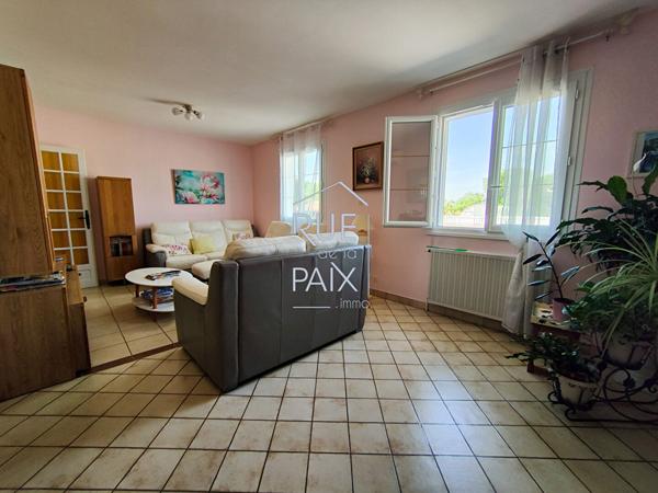 86330 LA GRIMAUDIERE Maison La Grimaudiere sur sous-sol total - 4390m² de terrain