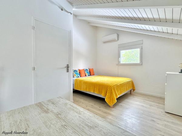 A VENDRE - VILLA FAMILIALE EN PARFAIT ÉTAT – QUARTIER TRÈS RECHERCHÉ DE SAINTE-ANNE - PLAGE A PIED