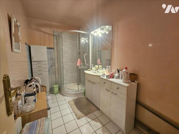 T2 REZ DE JARDIN ET DOUBLE TERRASSE