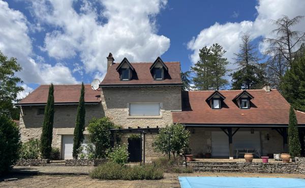Maison ancienne - Villeneuve SECTEUR VILLENEUVE - Propriété de caractère avec dépendances