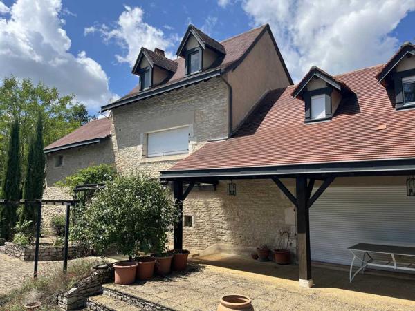 Maison ancienne - Villeneuve SECTEUR VILLENEUVE - Propriété de caractère avec dépendances
