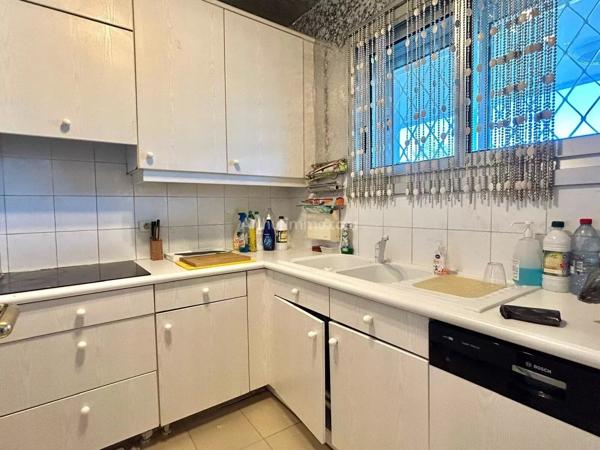 Vente                                                      Appartement
                        
                     3 pièces                      75 m2                     à Villeneuve-Loubet
