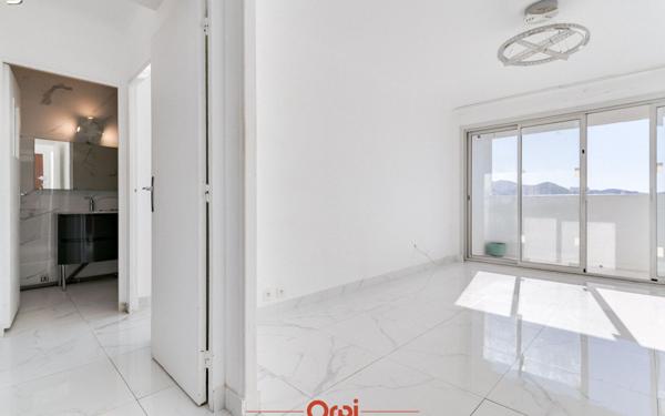 Appartement à vendre    3 pièces • 58,49 m2 Marseille 11