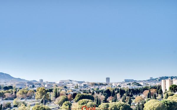 Appartement à vendre    3 pièces • 58,49 m2 Marseille 11