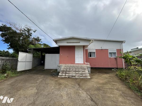 Maison 4 chambres à rafraichir avec potentiel de constructibilité à SAINTE-MARIE