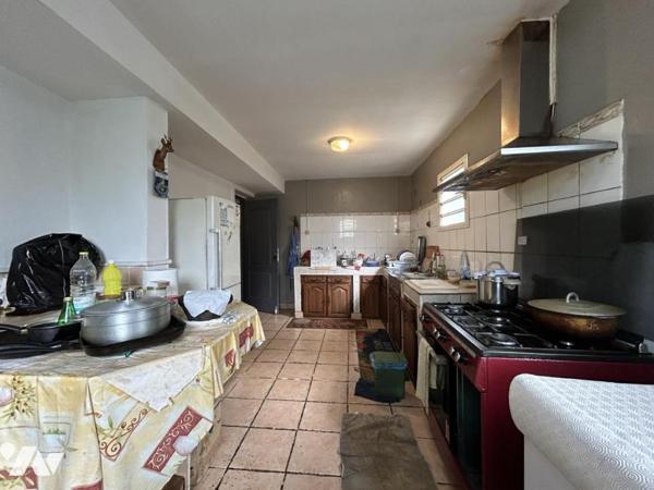 Maison 4 chambres à rafraichir avec potentiel de constructibilité à SAINTE-MARIE