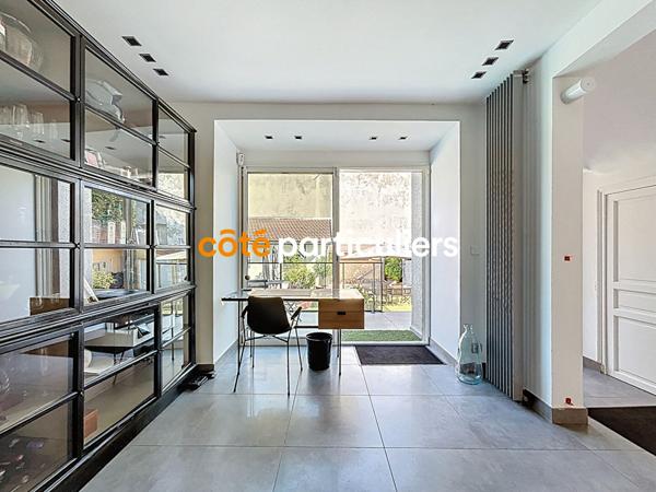 Vente Maison191 m² - 6 Pièces - SAINT MAUR DES FOSSES (94100)