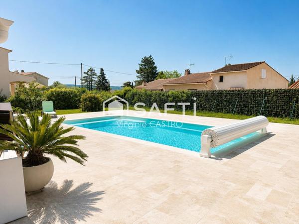 ELEGANTE MAISON - 6 PIECES avec PISCINE, A DEUX PAS DES COMMODITES, & VILLAGE.