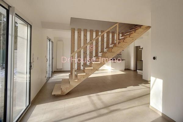 Maison à louer 4 pièces de 82 m²