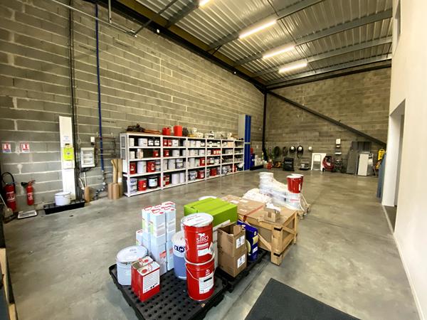 EXCLUSIVITE : A LOUER TRES BEAU Local d'activité 185 m² - Saint Herblain ATLANTIS