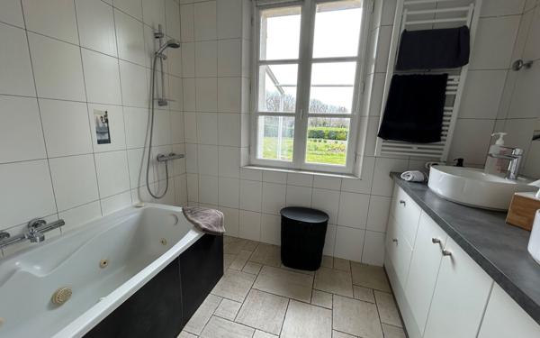 Maison à vendre    8 pièces • 250 m2 Rang-du-Fliers