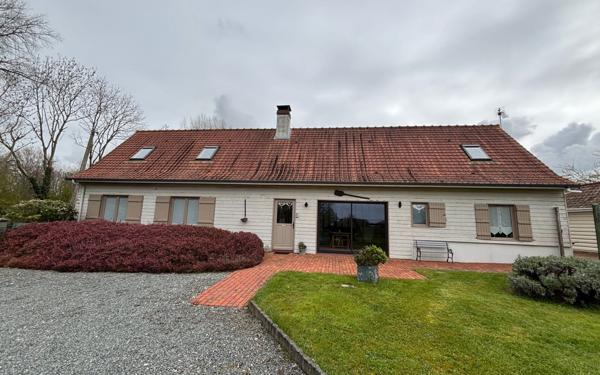 Maison à vendre    8 pièces • 250 m2 Rang-du-Fliers