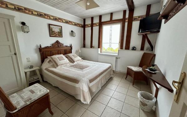 Maison à vendre    8 pièces • 250 m2 Rang-du-Fliers